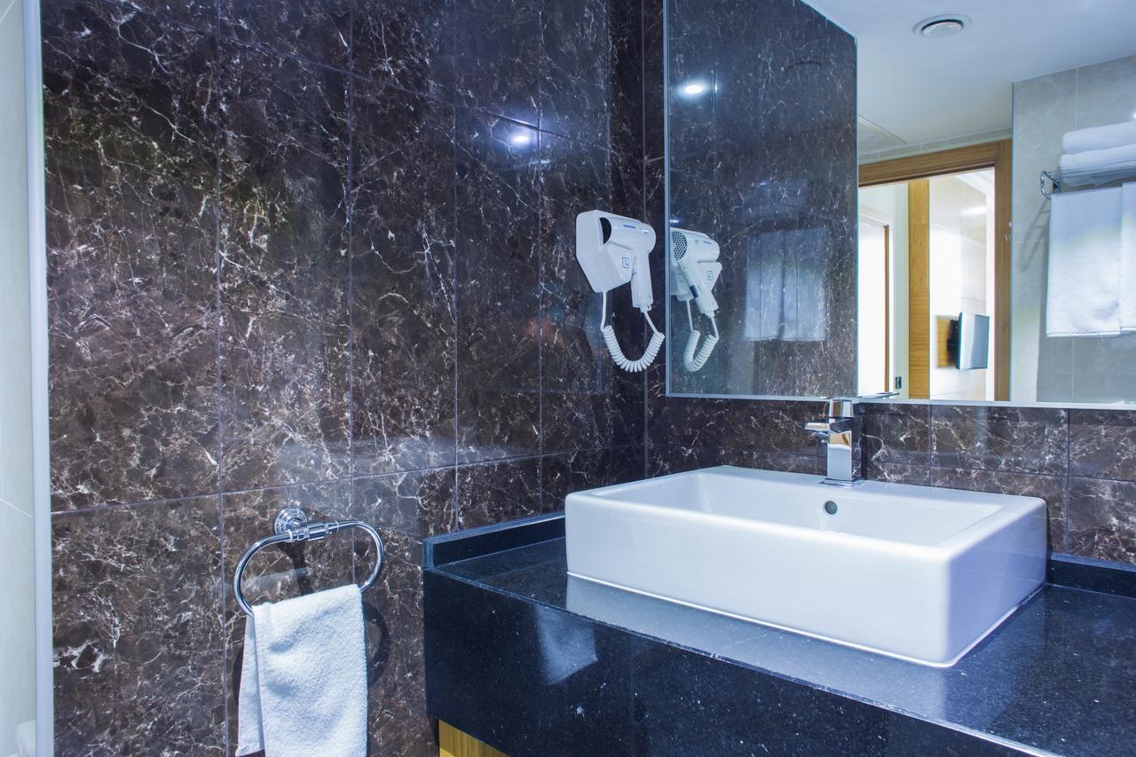 Aidana Plaza Hotel 쉼켄트 외부 사진